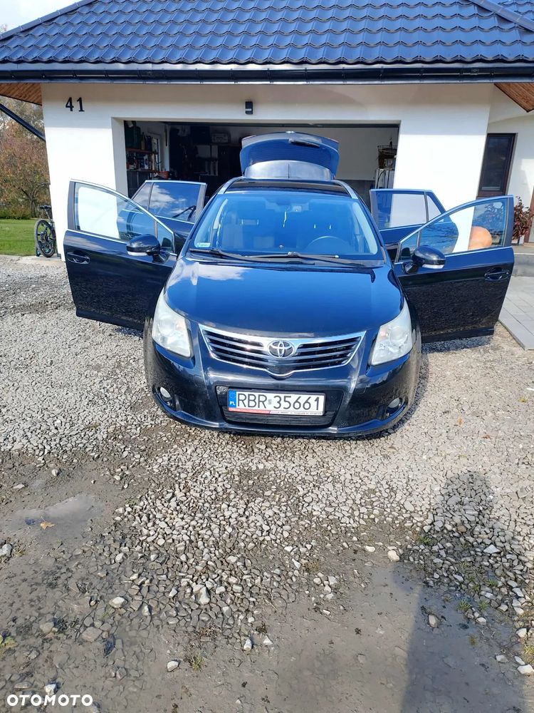 Toyota Avensis Combi 1.6 Comfort - 4