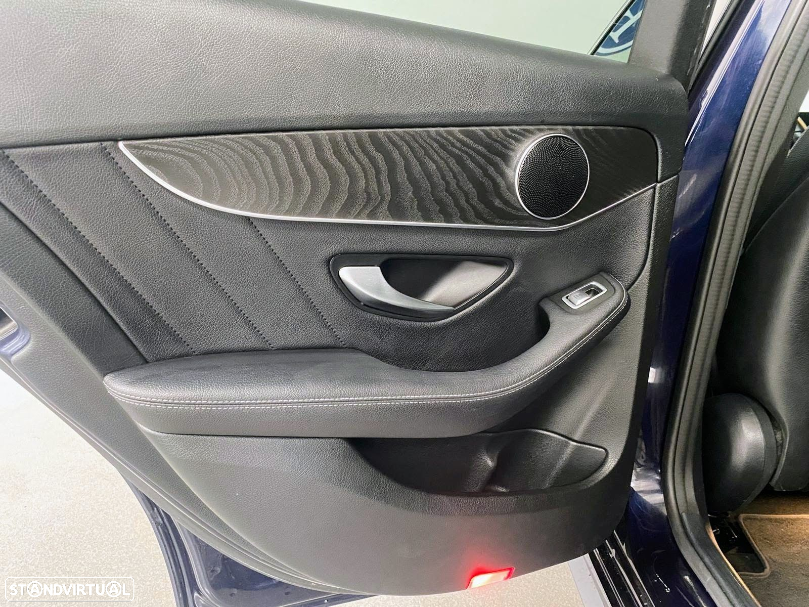 Mercedes-Benz C 300 - 13