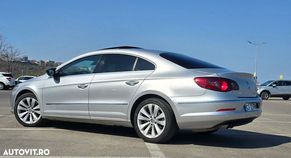 Volkswagen Passat CC - 12