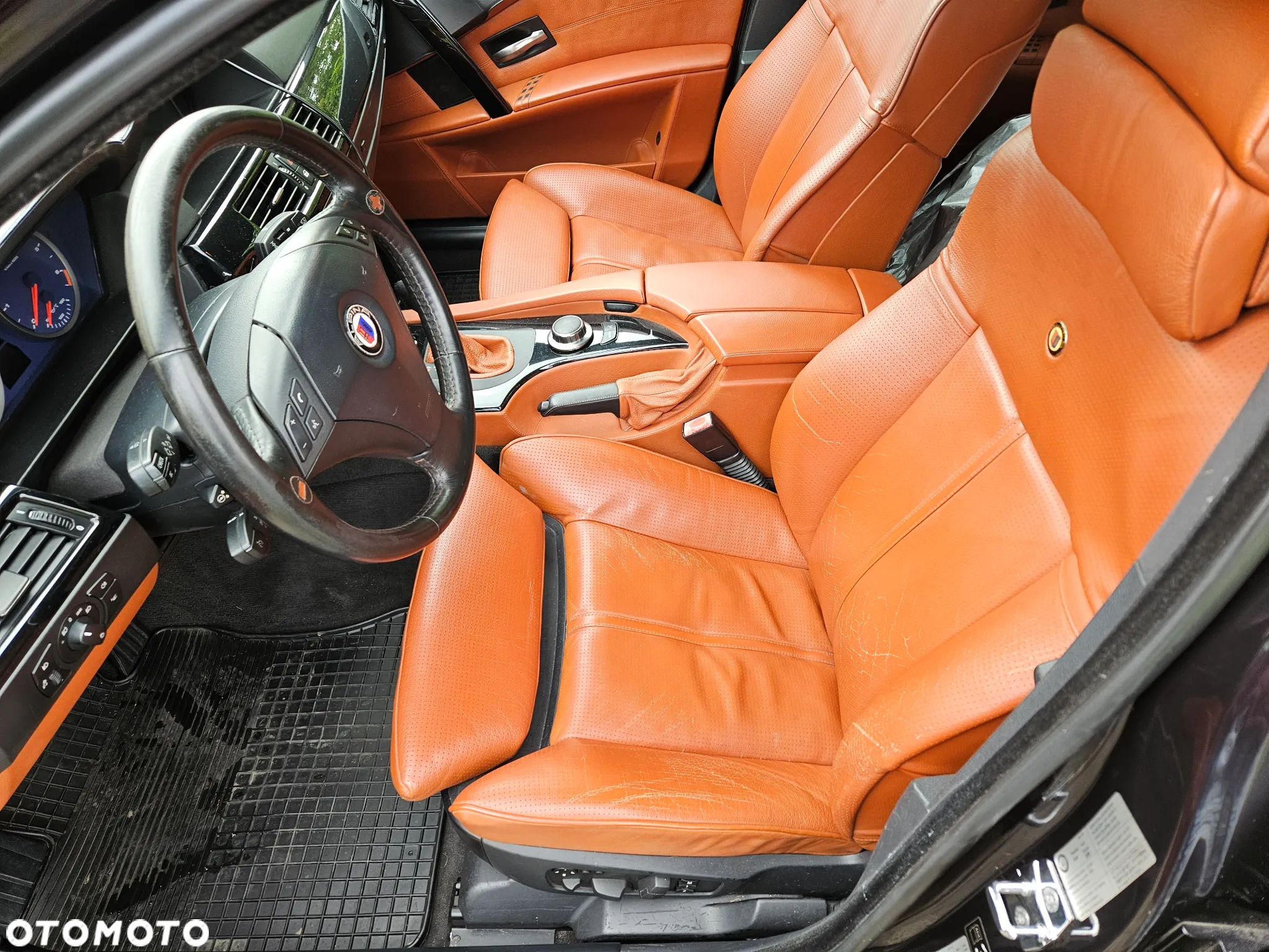 BMW Seria 5 550i - 13