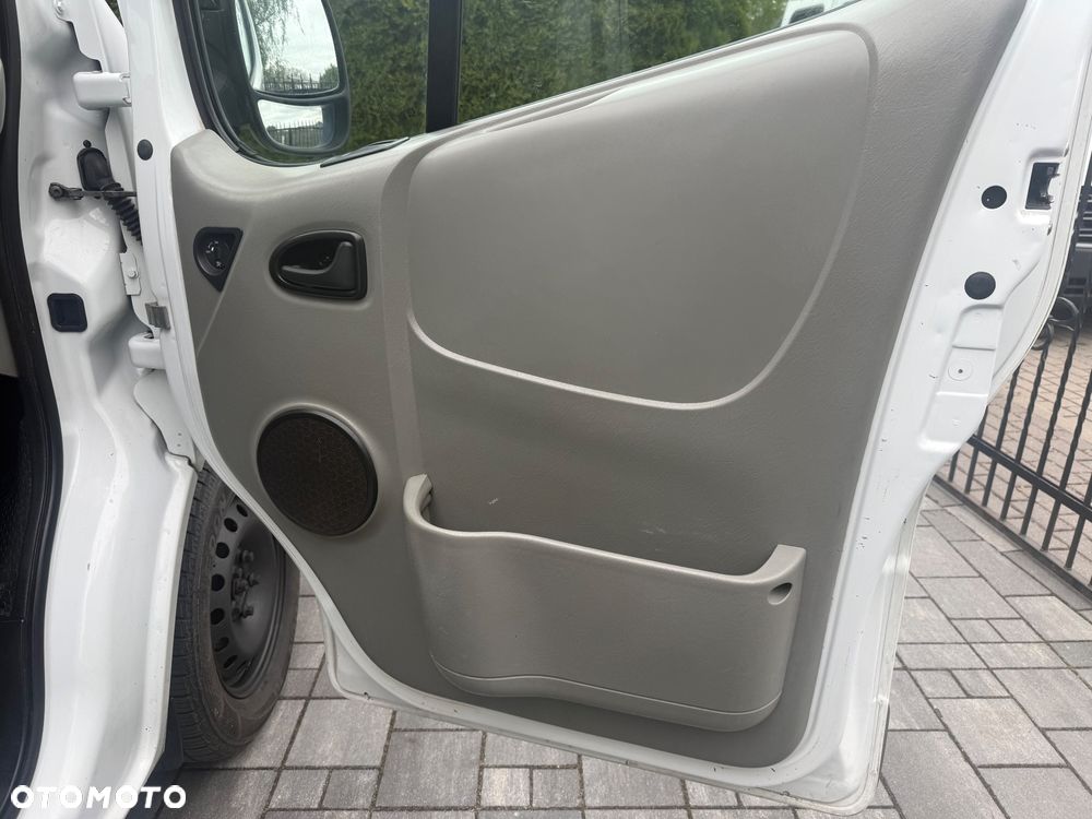 Opel Vivaro - 27