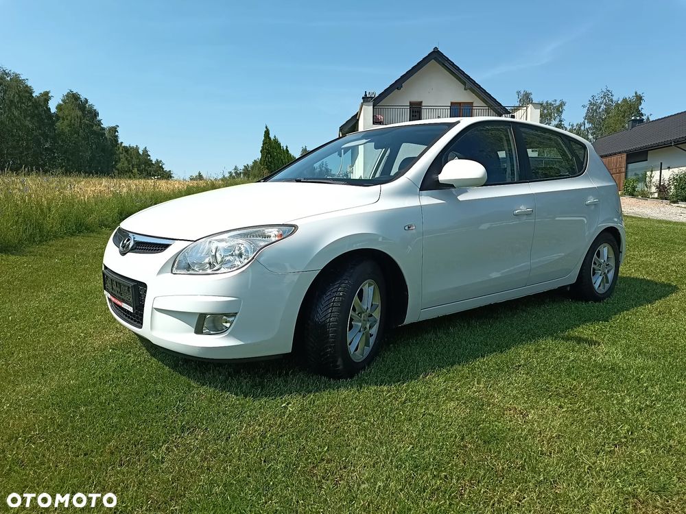 Hyundai i30 2.0 Premium - 22