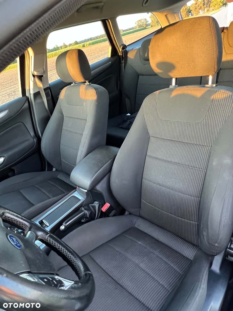 Ford Mondeo - 21