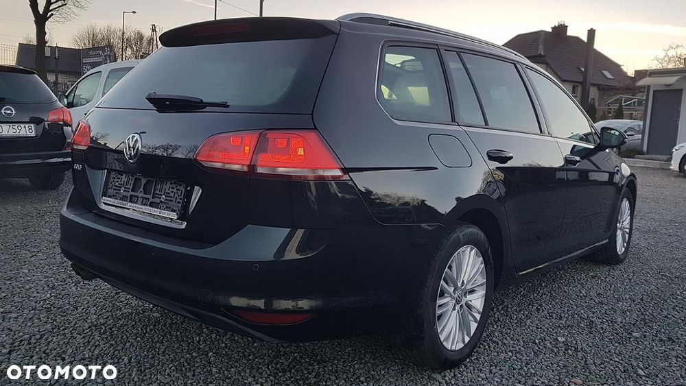 Volkswagen Golf Variant 2.0 TDI BlueMotion Technology Lounge - 4