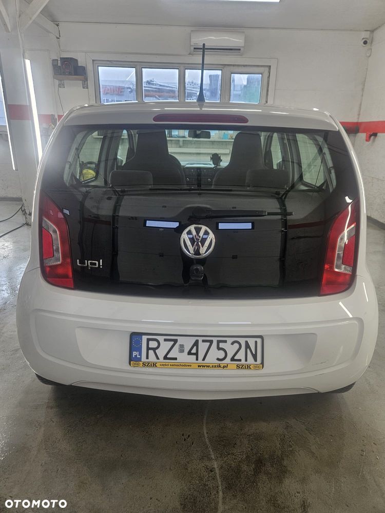 Volkswagen up! - 10