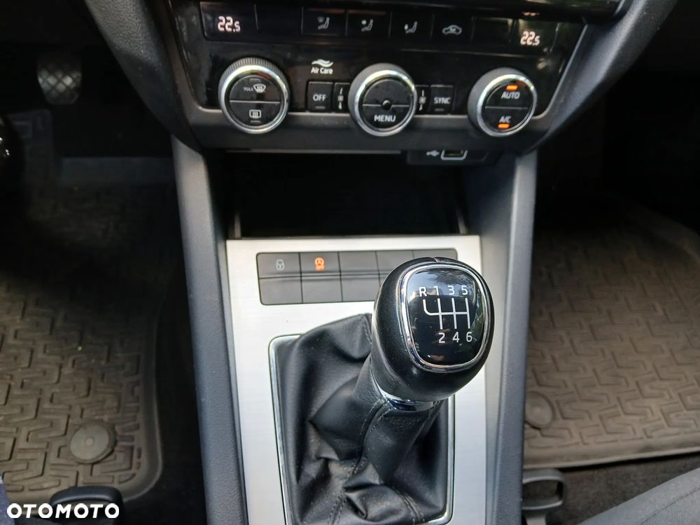 Skoda Octavia 1.4 TSI Ambition - 18