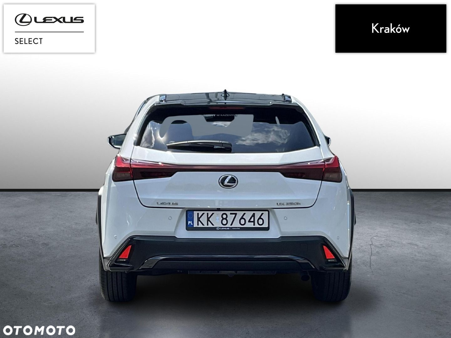 Lexus UX - 4
