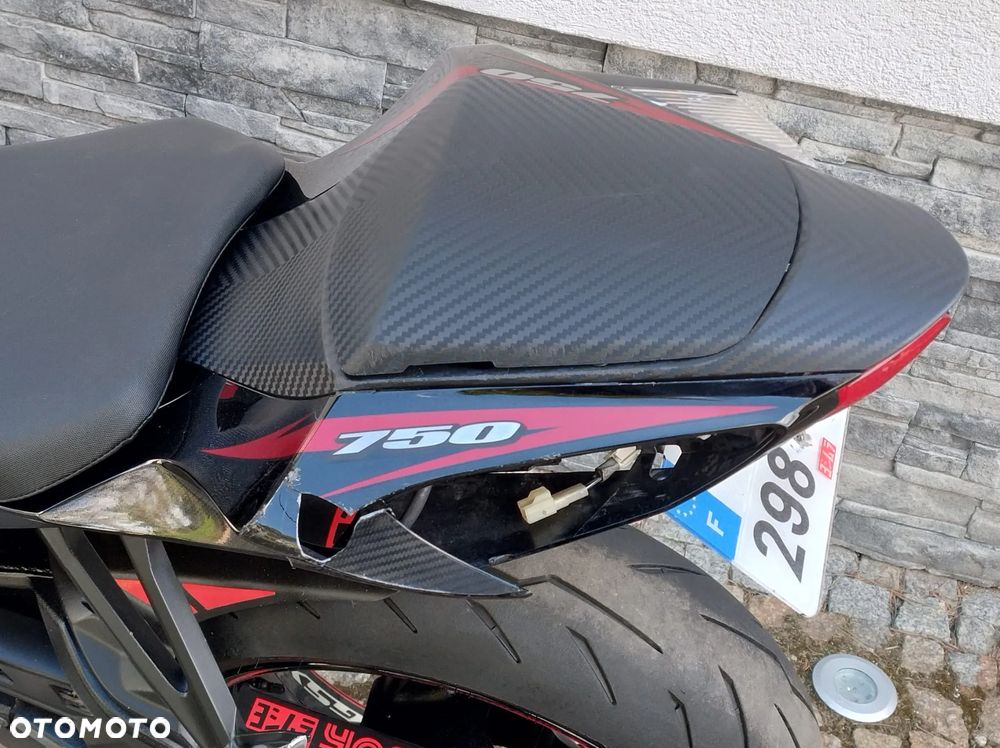 Suzuki GSX-R - 27