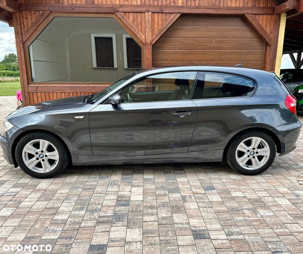 BMW Seria 1 120d DPF - 4