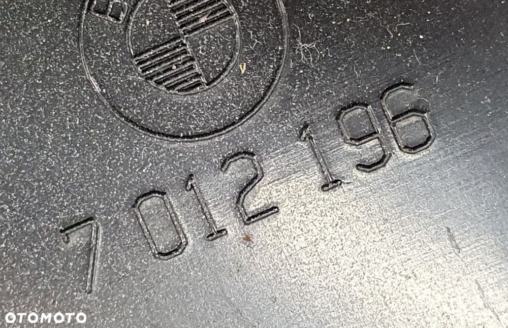 PLASTIK OSŁONA PRZYCISKU SZYBERDACHU SOS BMW 7 E65 - 7