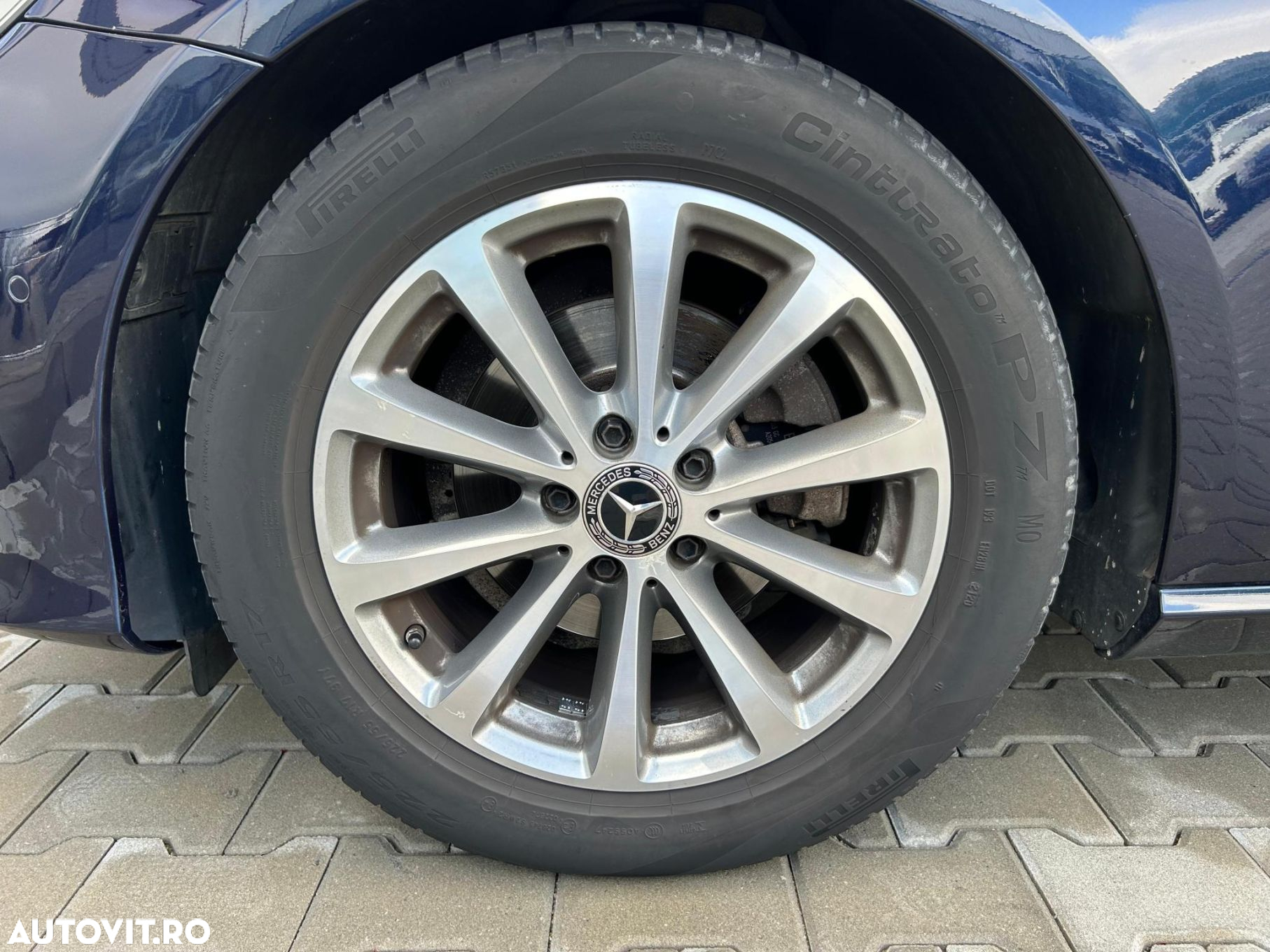Mercedes-Benz E 200 d 9G-TRONIC Exclusive - 39