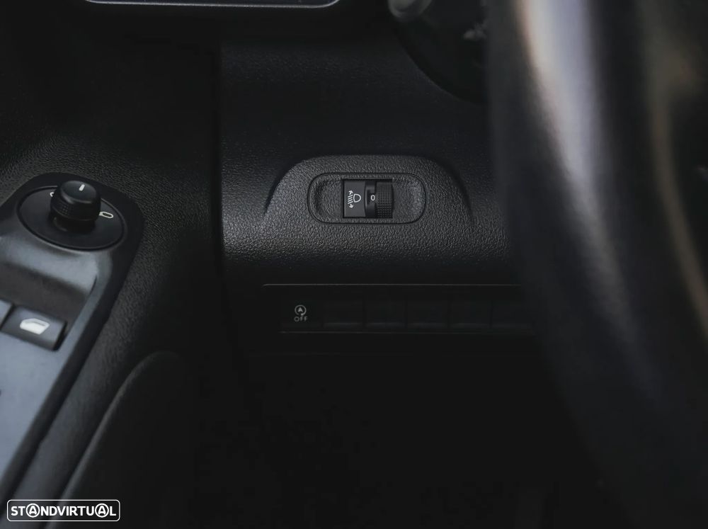 Citroën BERLINGO MONOSPACE 1.6 BLUEHDI 100 - 21