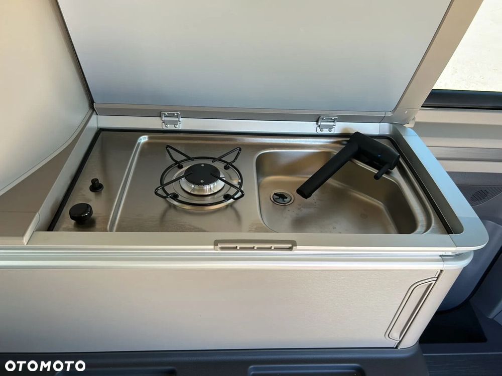 Volkswagen California - 32