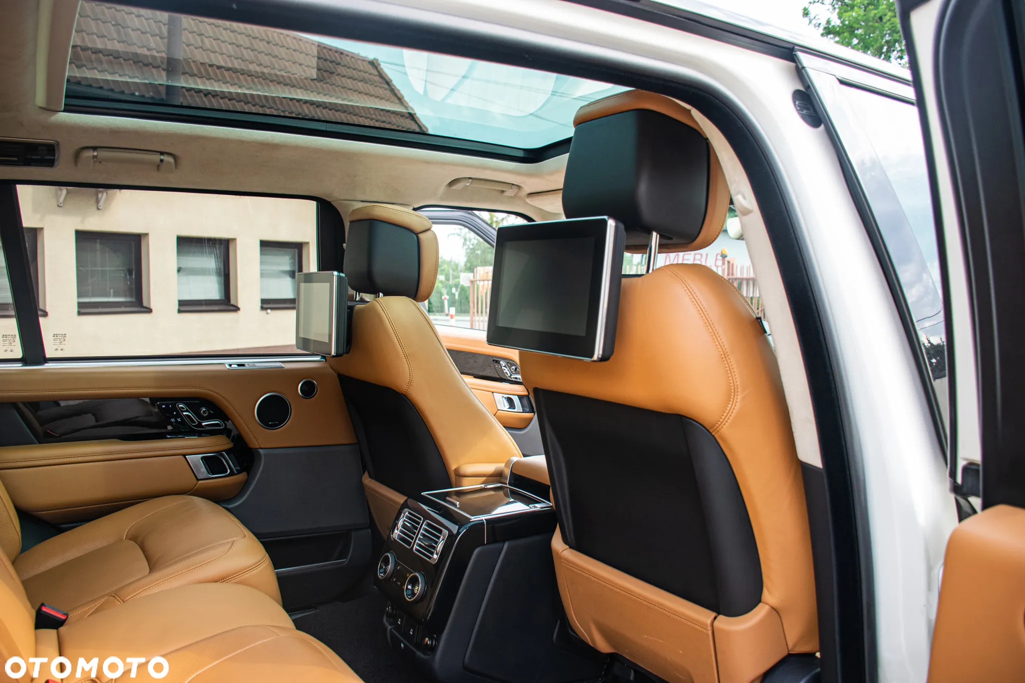 Land Rover Range Rover 3.0 I6 LWB Vogue - 29