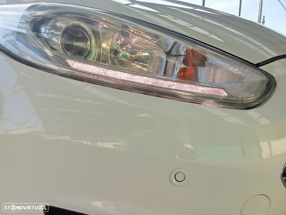 Ford Fiesta 1.0 EcoBoost Titanium - 16