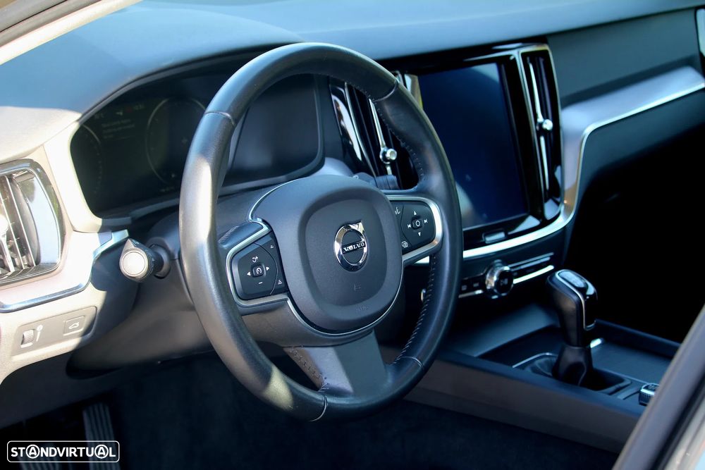 Volvo V60 2.0 D3 R-Design Momentum - 17