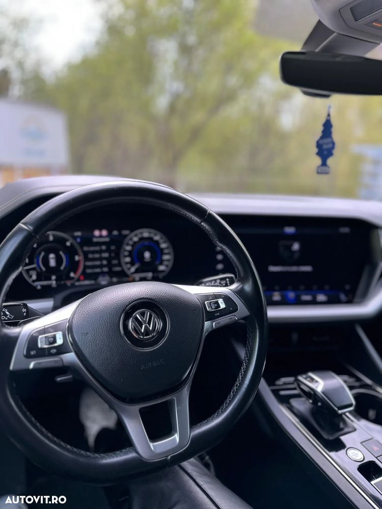 Volkswagen Touareg V6 TDI Elegance - 7