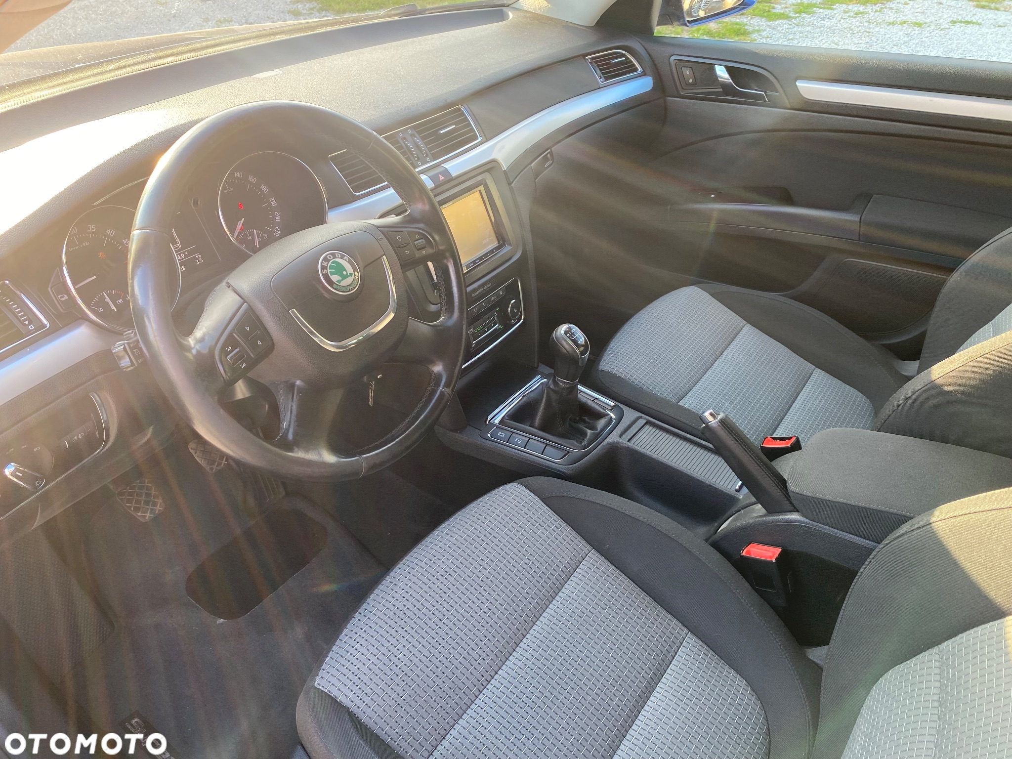 Skoda Superb 2.0 TDI Ambition - 24