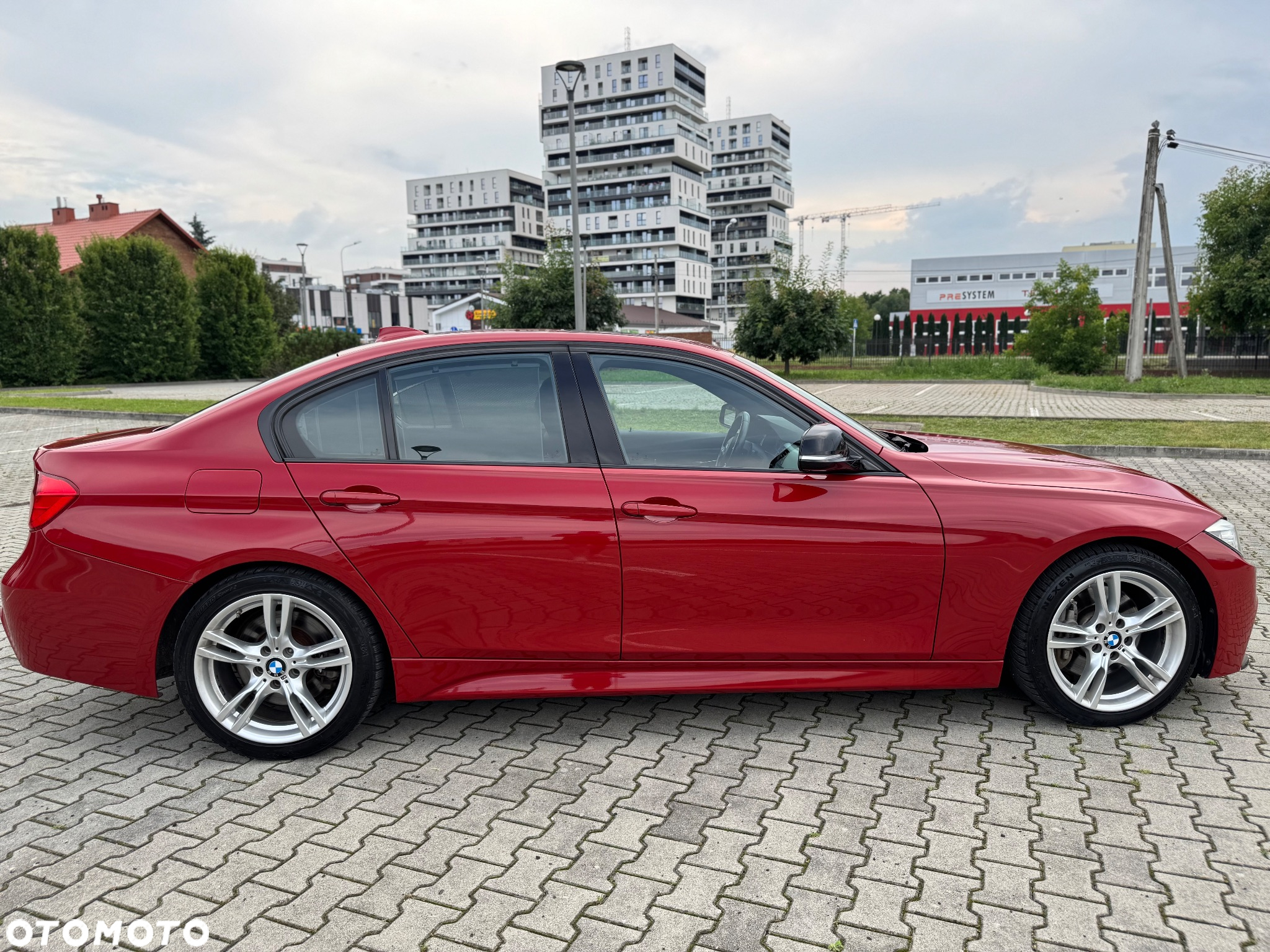 BMW Seria 3 335i xDrive M Sport - 17