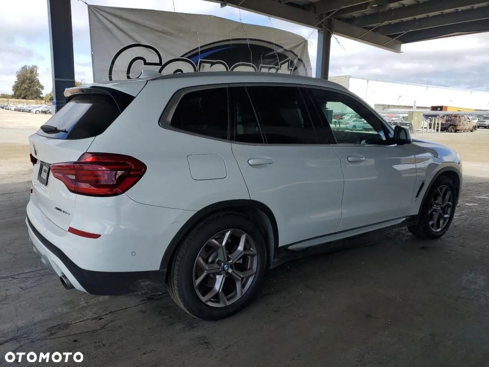 BMW X3 30e xDrive - 4