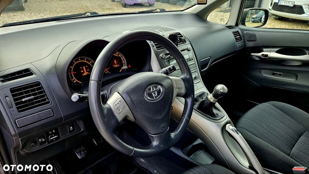 Toyota Auris - 7