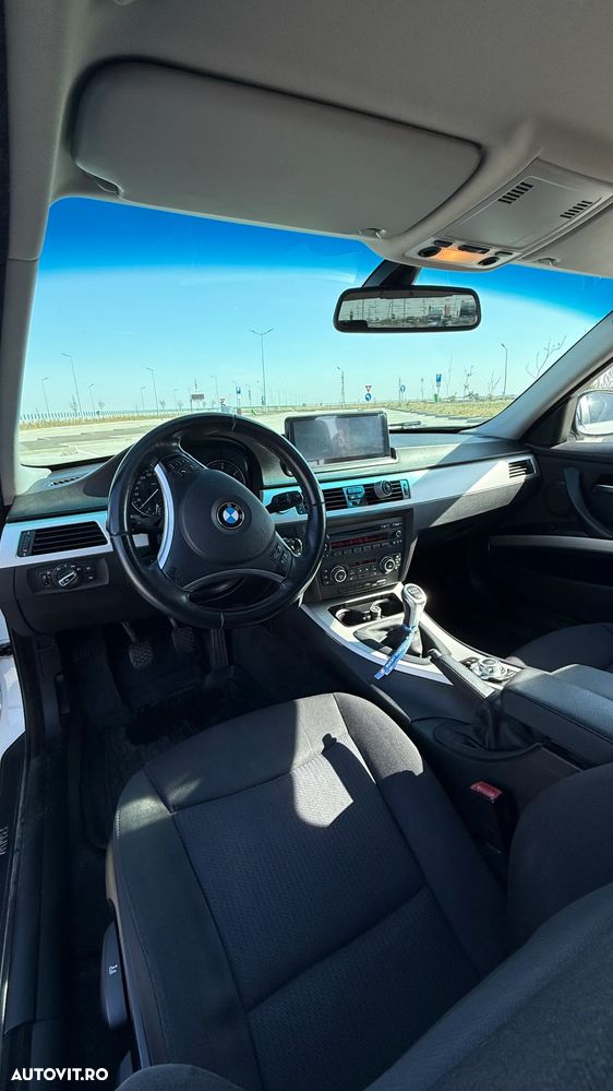 BMW Seria 3 316d - 13