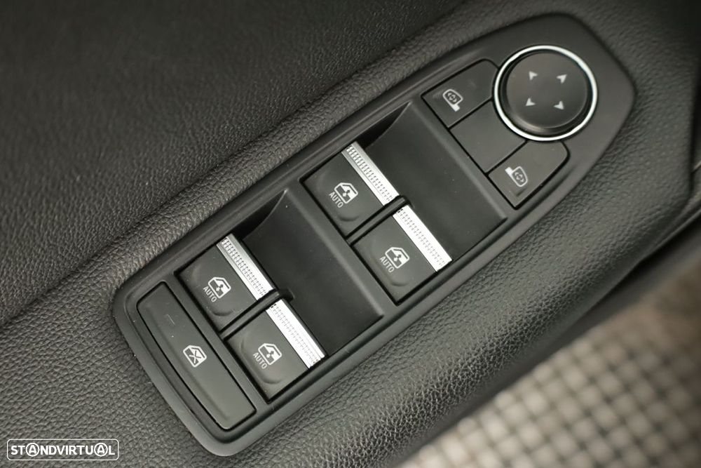 Renault Captur 1.0 TCe Techno Bi-Fuel - 22