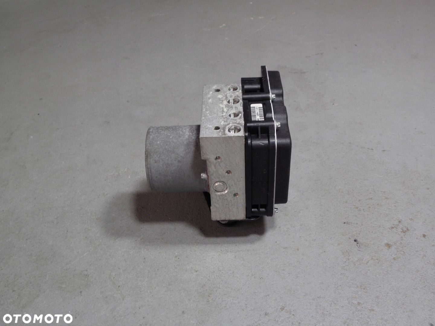 AUDI A4 B8 QUATTRO // POMPA ABS 8K0907379CP - 2