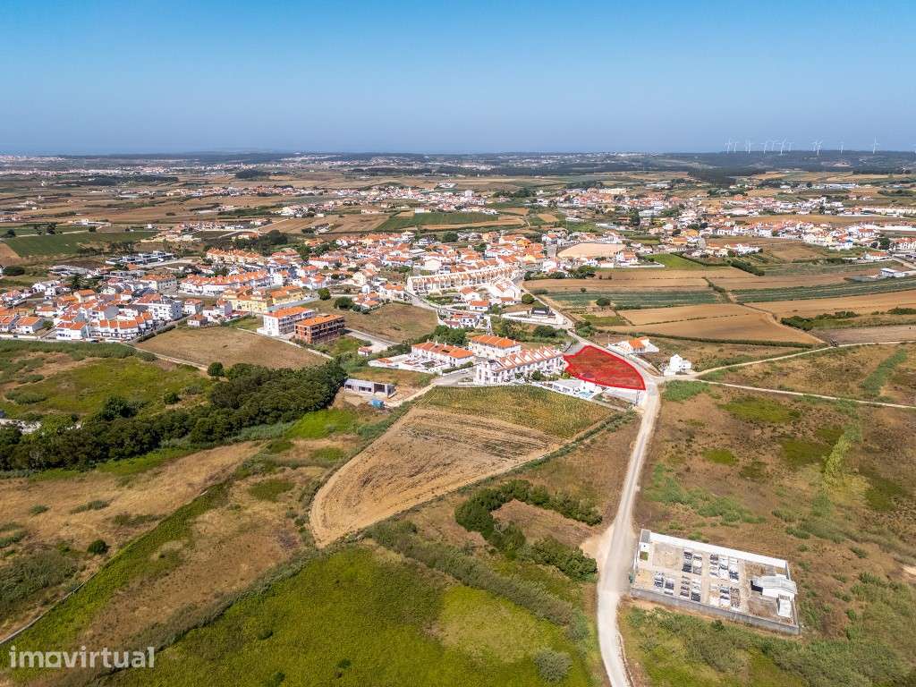 Terreno a 500 metros do mar com possibilidade de construção de 7 mo... - Grande imagem: 2/11