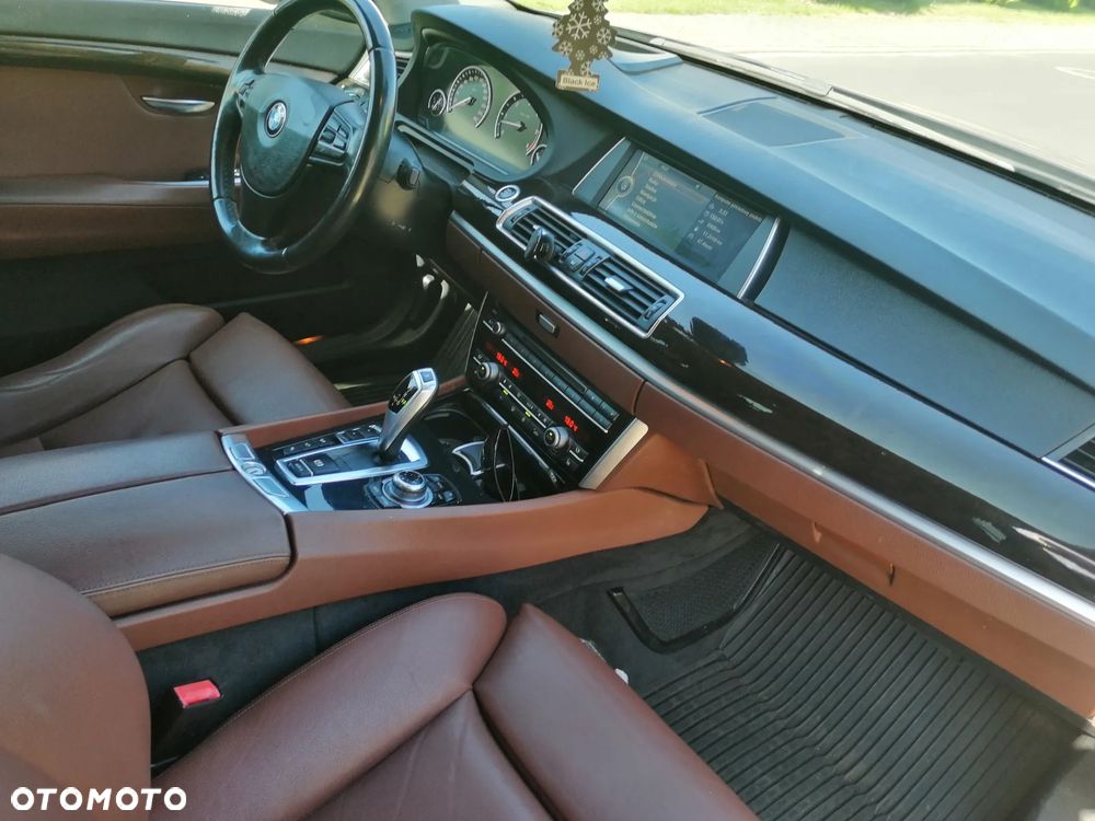 BMW 5GT 535d - 16