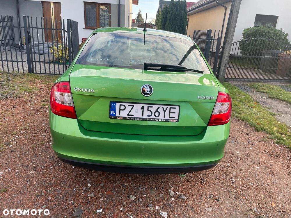 Skoda RAPID Spb 1.2 TSI Ambition - 5
