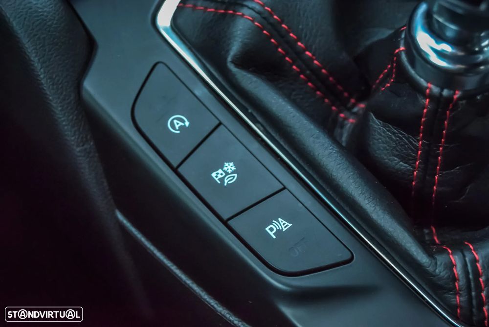 Ford Focus SW 1.0 EcoBoost MHEV ST-Line - 19