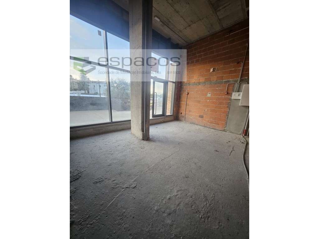 Loja em Sacavem - Grande imagem: 2/10