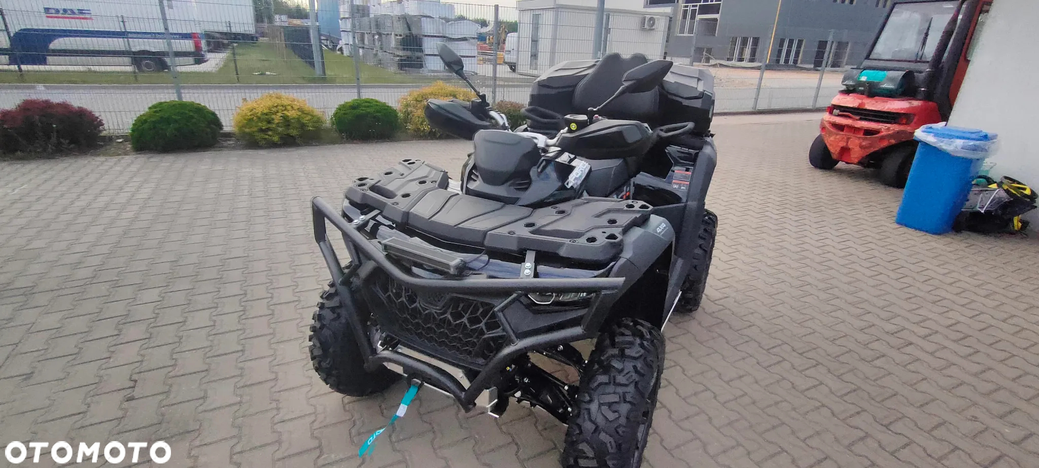 CFMoto CForce - 8