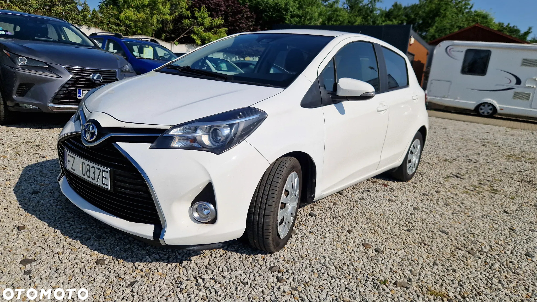 Toyota Yaris Hybrid 100 Business Edition - 6
