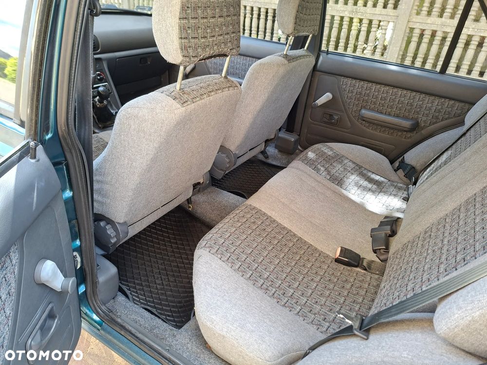 Polonez Caro - 25