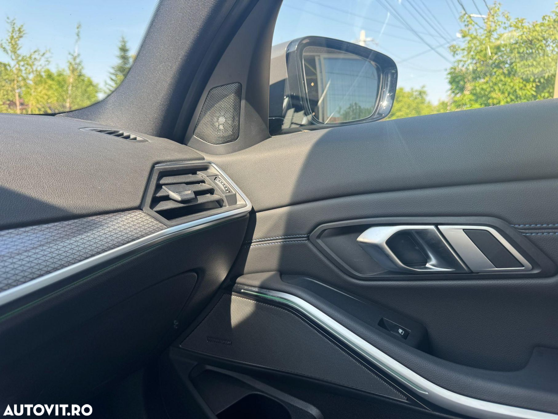 BMW Seria 3 320d xDrive Aut. M Sport - 33