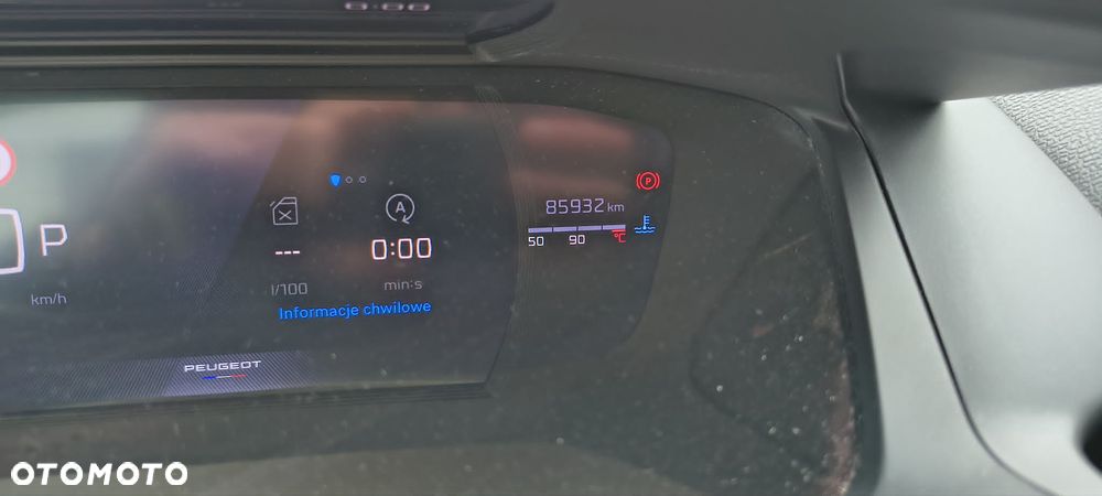 Peugeot 2008 BlueHDi 130 GT S&S EAT8 - 12