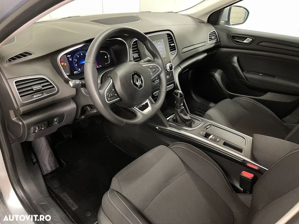 Renault Megane TCe 140 GPF Equilibre - 6