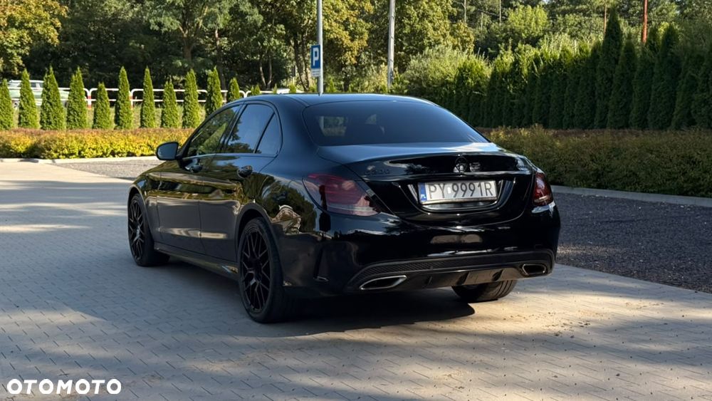 Mercedes-Benz Klasa C 200 4-Matic 9G-TRONIC - 12