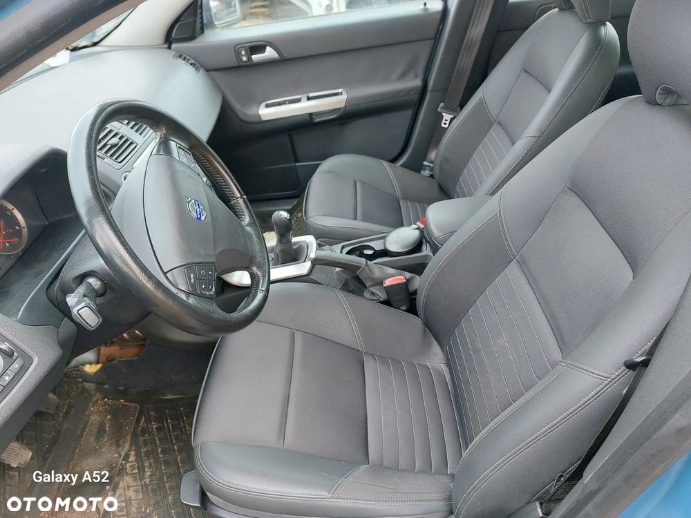 Zderzak VOLVO V50 2,0D 05R. maska,drzwi,lampy,klapa.... - 7