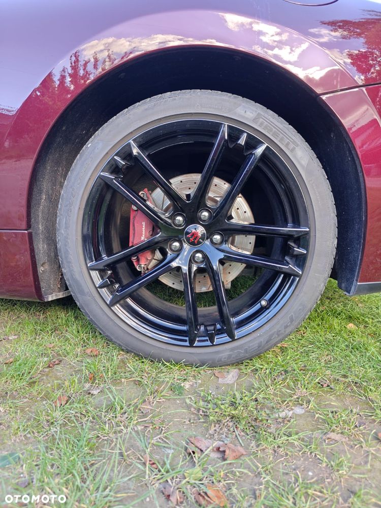 Maserati GranTurismo - 11