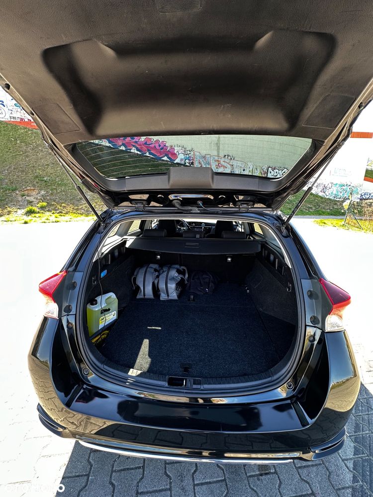Toyota Auris - 17