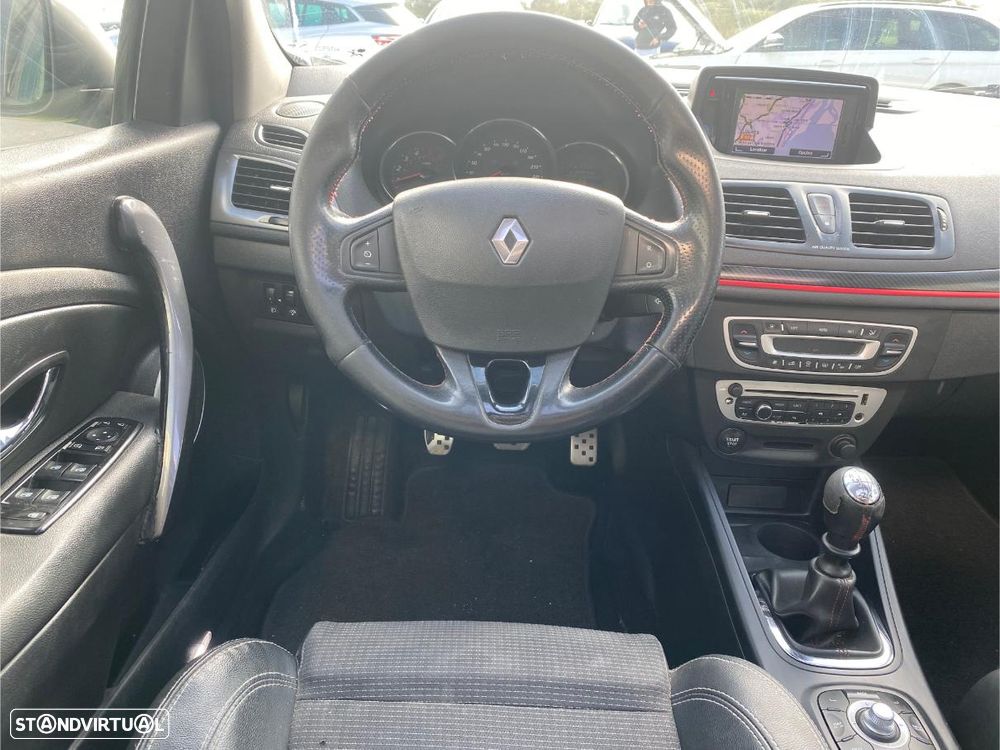 Renault Mégane Sport Tourer 1.5 dCi GT Line SS - 28