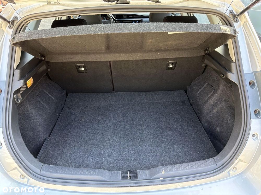 Toyota Auris 1.33 VVT-i Active - 20