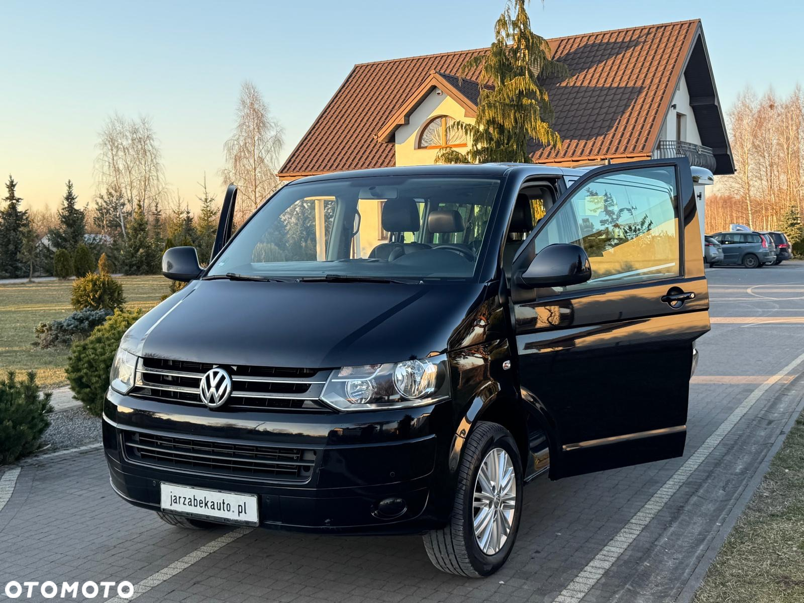 Volkswagen Caravelle - 14