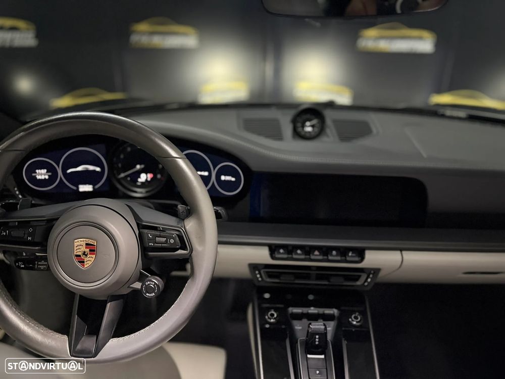 Porsche 911 (992) Carrera 4S PDK - 8