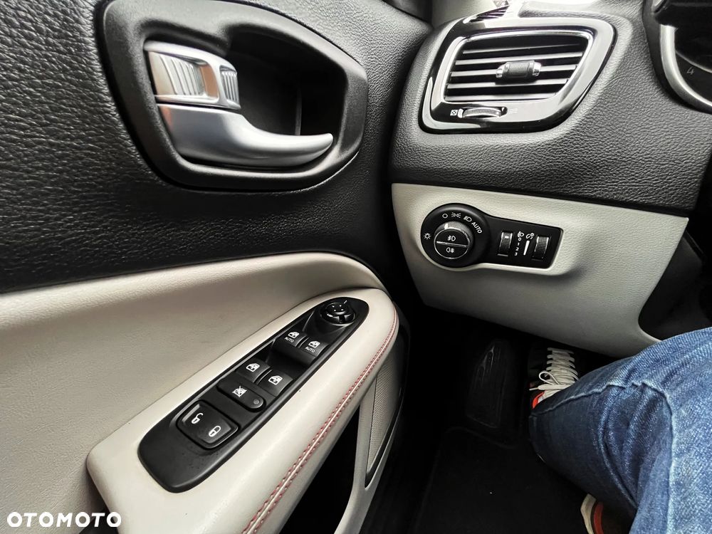 Jeep Compass 1.4 MultiAir Limited - 13