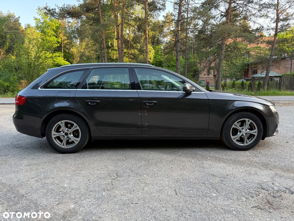 Audi A4 Avant 2.0 TDI DPF multitronic Attraction - 6