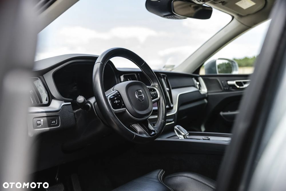 Volvo XC 60 B4 D AWD Inscription - 22